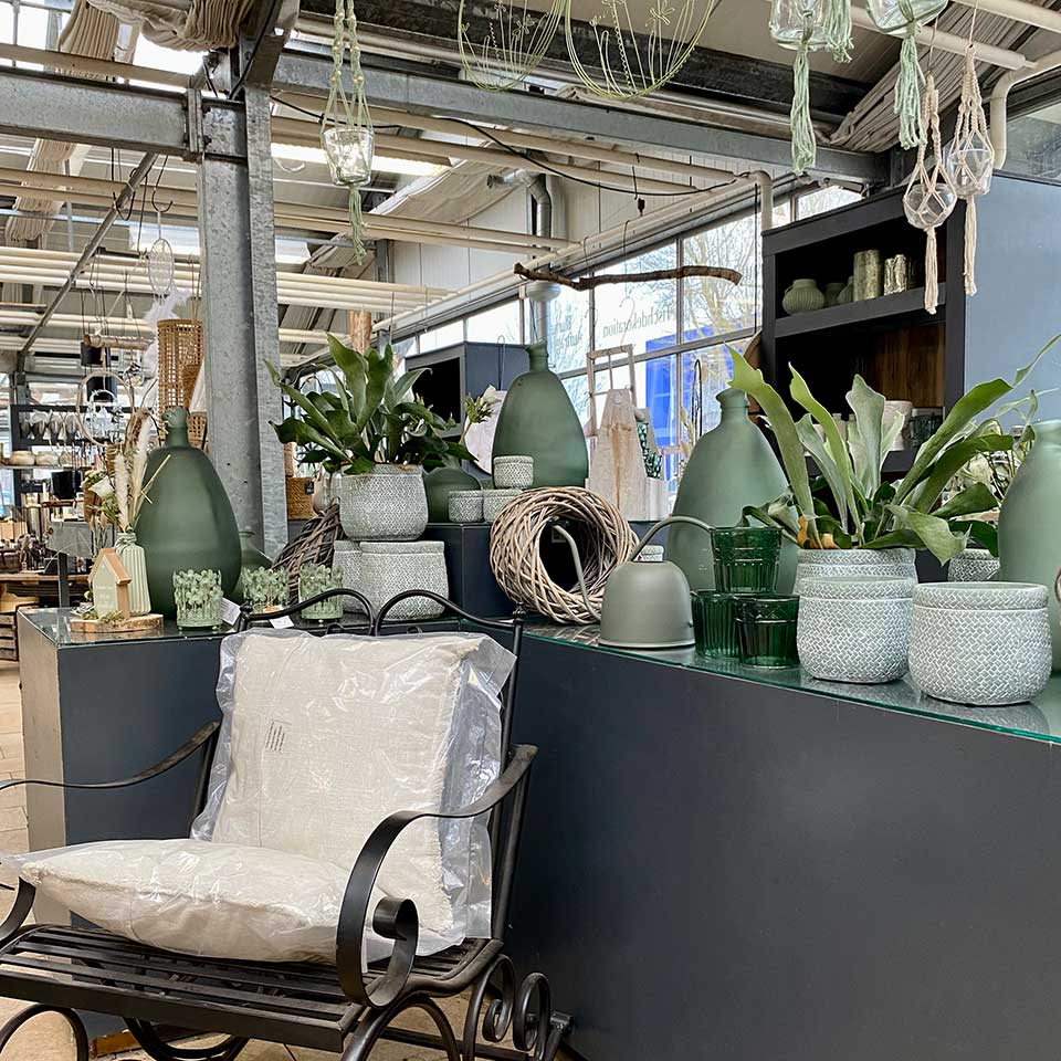 Blumenhaus Schlieker Lügde, Bild mit Wohnaccessoires und Dekoartikeln